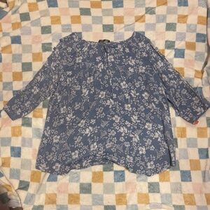 A free David blue white floral